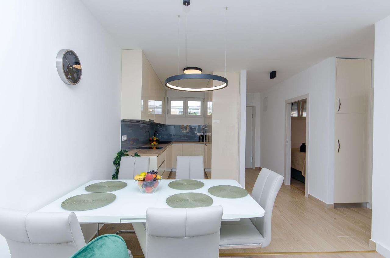 Modern Living Apartment Airy Split Kültér fotó