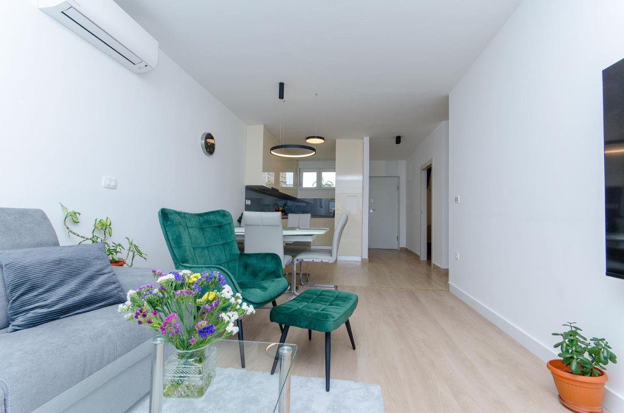 Modern Living Apartment Airy Split Kültér fotó