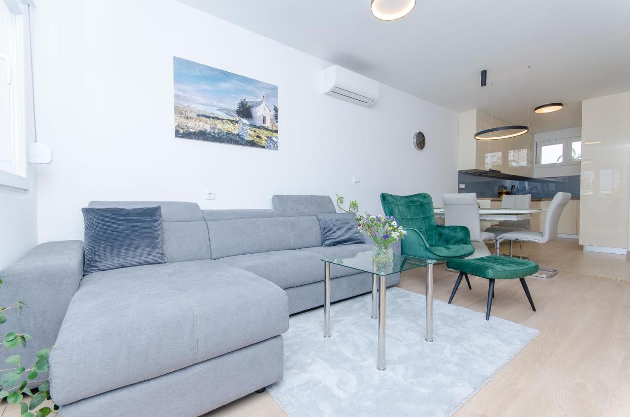 Modern Living Apartment Airy Split Kültér fotó